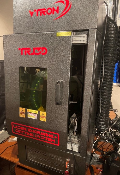 Primary photo Primary photo