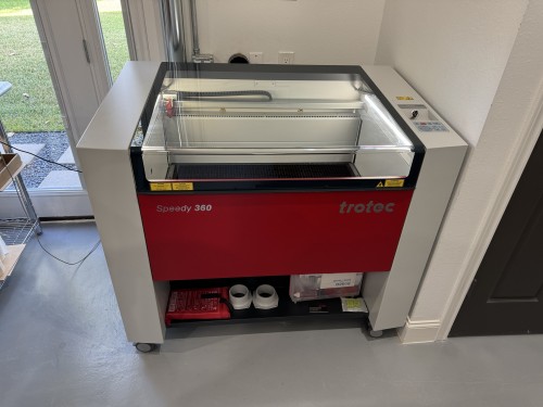 Primary photo Primary photo